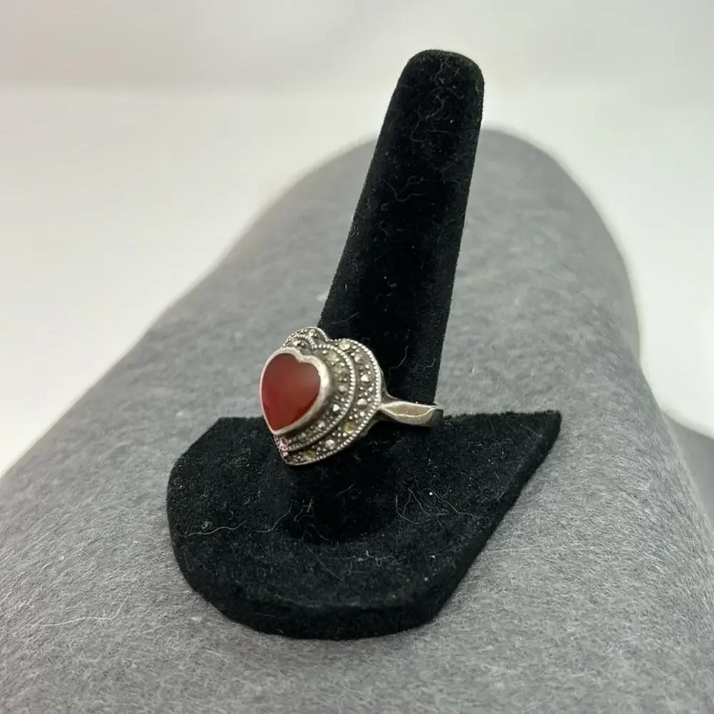 Vintage Sterling Silver Natural Carnelian and Marcasite Heart Shaped Ring Size 8
